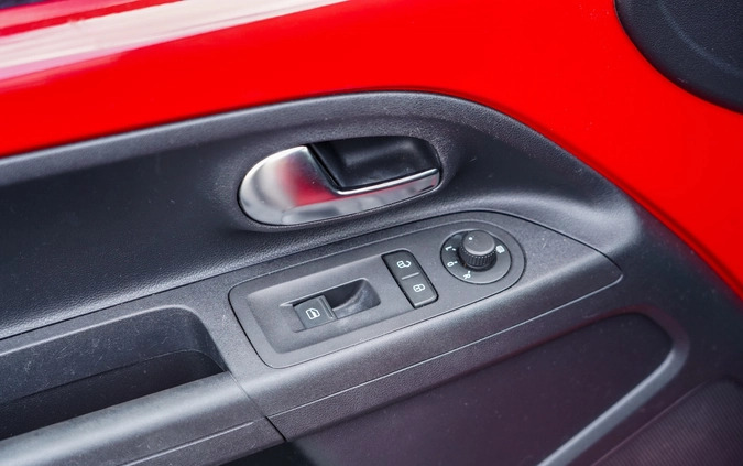 Volkswagen up! cena 20500 przebieg: 180000, rok produkcji 2012 z Radom małe 466